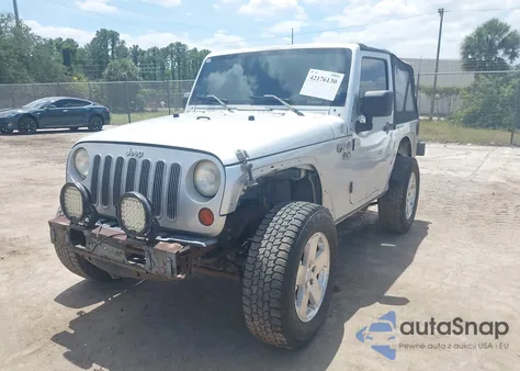 2009 Jeep Wrangler X из США, поврежденный, VIN 1J4FA24189L755392